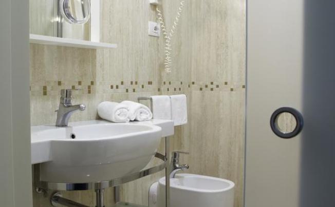 Фото отеля Ruhl Beach Hotel & Suites