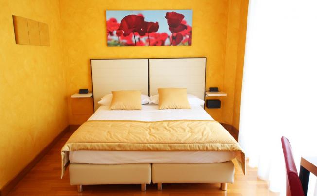 Фото отеля Ruhl Beach Hotel & Suites