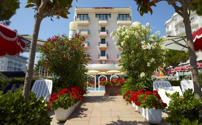 Фото отеля Ruhl Beach Hotel & Suites