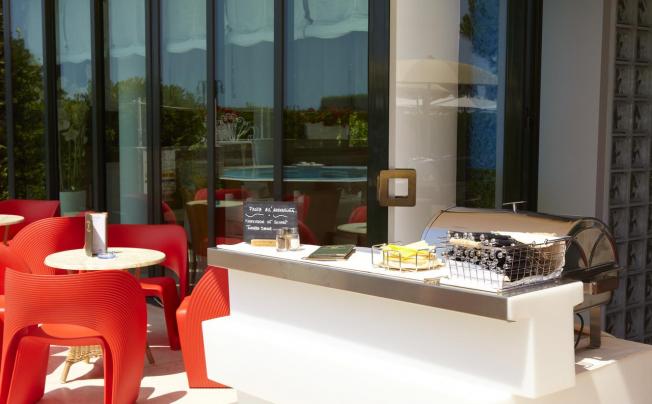 Фото отеля Ruhl Beach Hotel & Suites