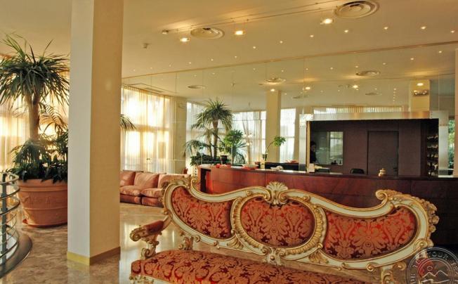 Фото отеля Reginna Palace