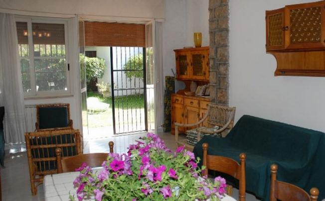 Фото отеля Villa domus mea apartment