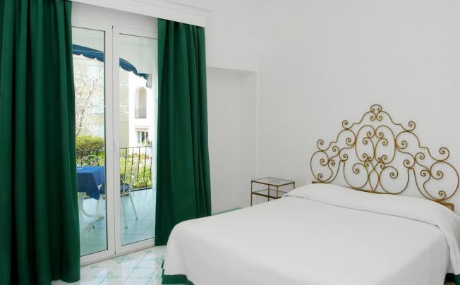 Фото отеля A' Pazziella Hotel