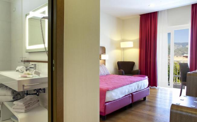 Фото отеля PLAZA HOTEL