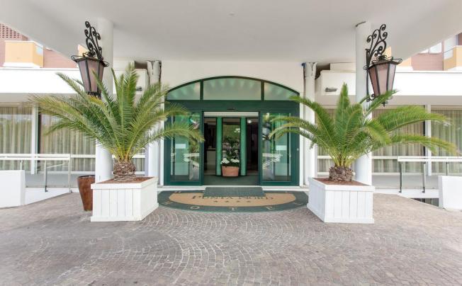 Фото отеля Hotel Paradise