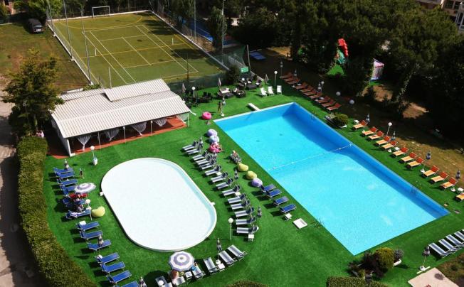 Фото отеля Hotel Paradise