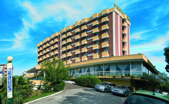 Фото отеля Hotel Paradise