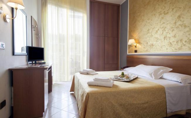 Фото отеля Hotel Paradise