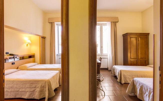Фото отеля HOTEL MILANI