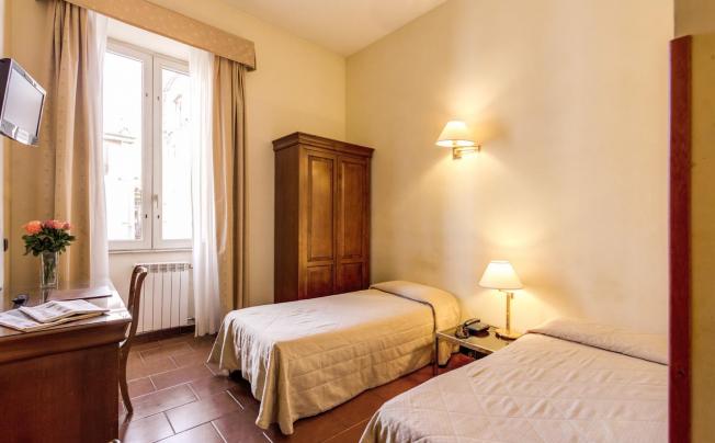 Фото отеля HOTEL MILANI