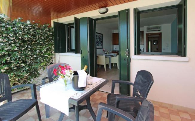 Фото отеля Eurobeach Residence