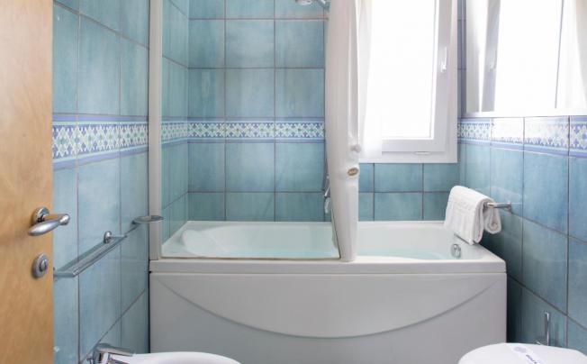 Фото отеля Club House Hotel
