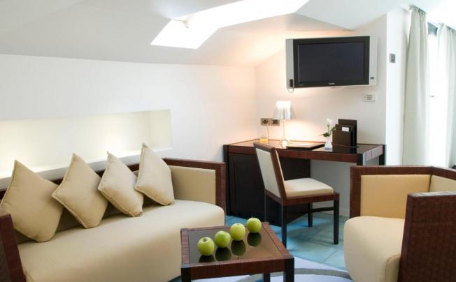 Фото отеля Club House Hotel