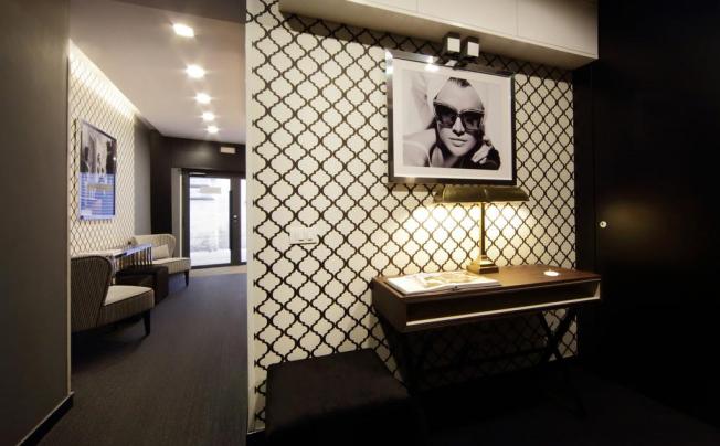 Фото отеля The Telegraph Suites