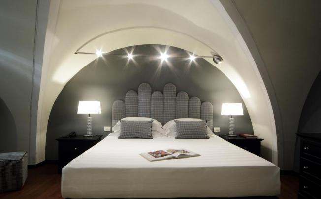 Фото отеля The Telegraph Suites