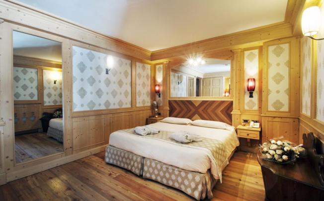 Фото отеля Cristal Palace Hotel