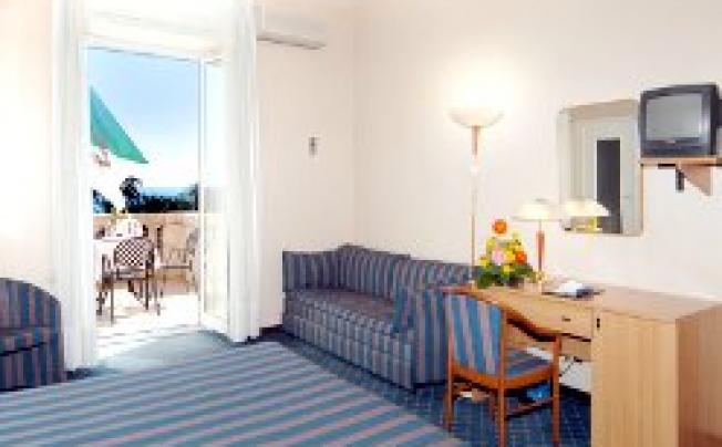 Фото отеля EUROPA HOTEL SAN REMO