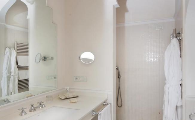 Фото отеля Bellevue Syrene Hotel