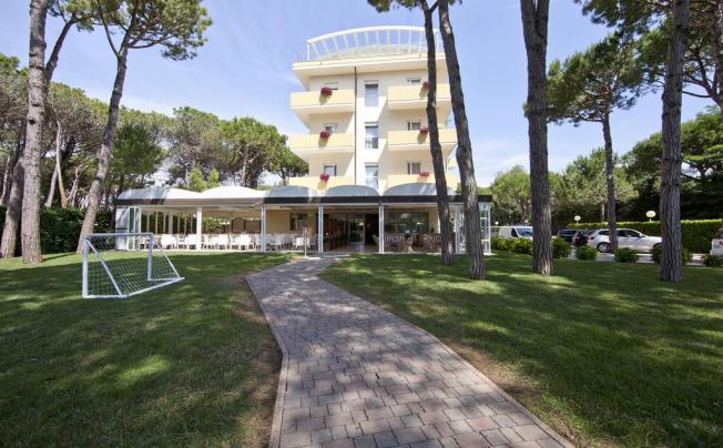 Фото отеля La Pineta Aparthotel
