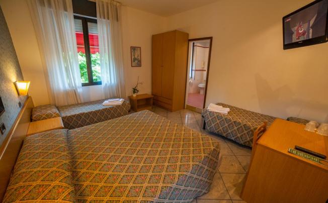 Фото отеля AURORA HOTEL