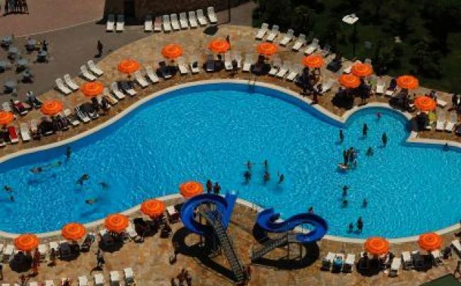 Фото отеля Serena Grand Hotel
