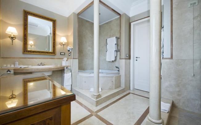 Фото отеля Marriott Grand Flora