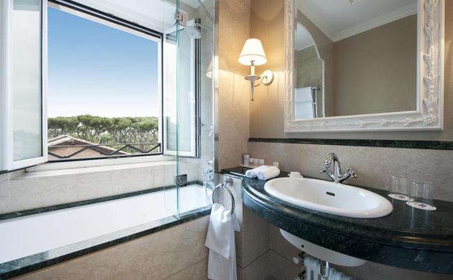 Фото отеля Marriott Grand Flora