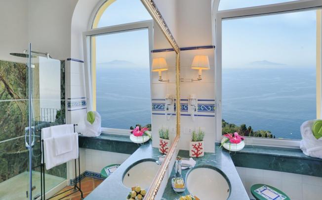 Фото отеля Caesar Augustus Hotel
