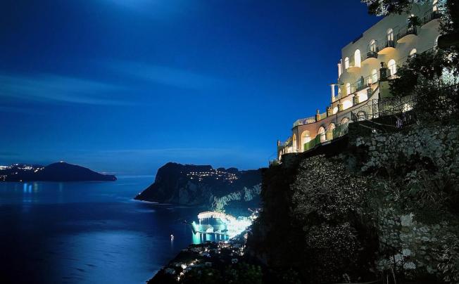 Фото отеля Caesar Augustus Hotel