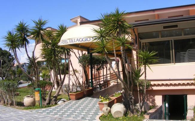 Фото отеля HOTEL VILLAGGIO SIRIO
