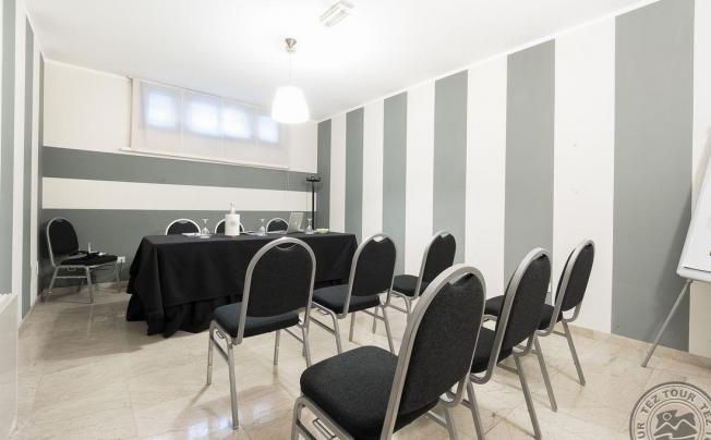 Фото отеля GARIBALDI HOTEL 