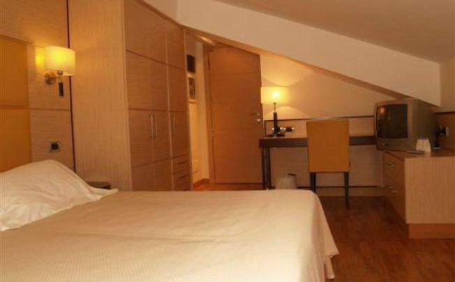 Фото отеля Virgilio Grand Hotel