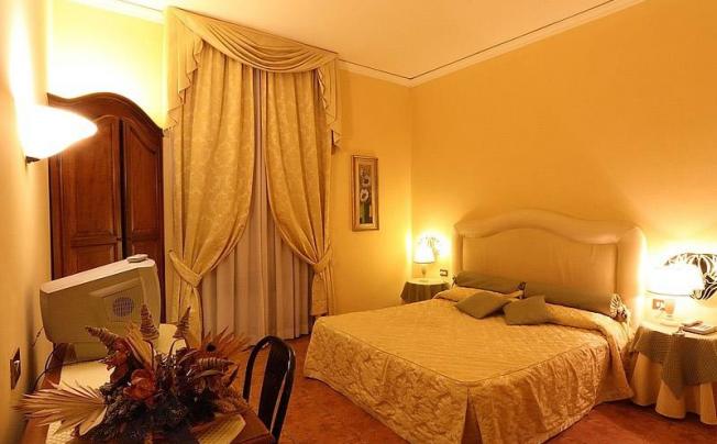 Фото отеля Alinari Hotel