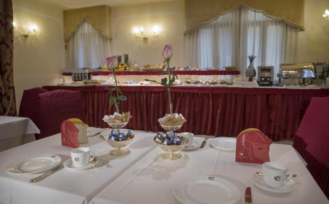 Фото отеля A La Commedia Hotel