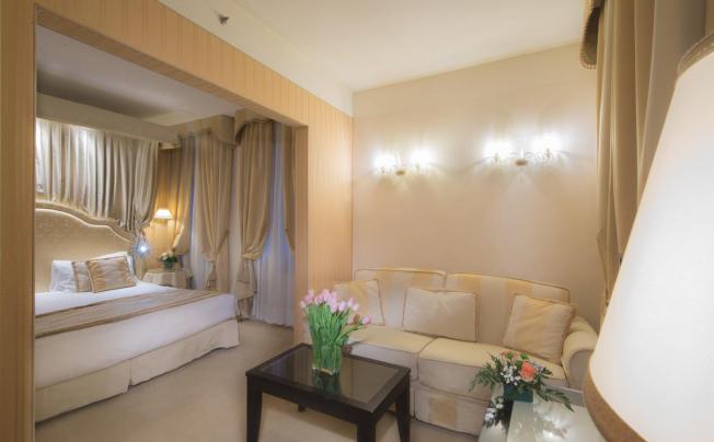 Фото отеля A La Commedia Hotel