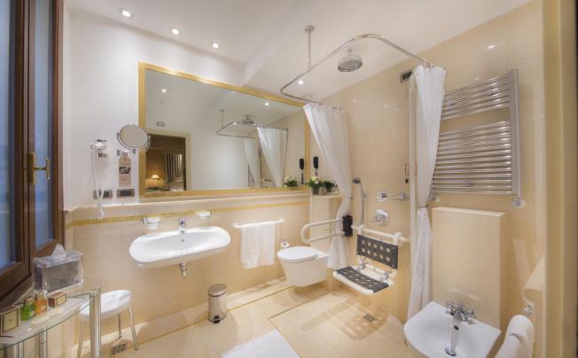 Фото отеля A La Commedia Hotel