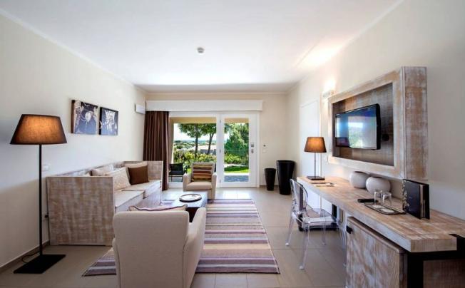 Фото отеля Spazio Oasi Prestige Chia Laguna Resort