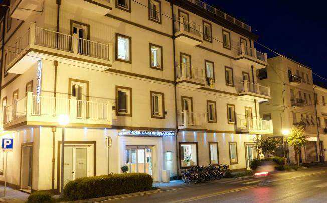 Фото отеля Card International Hotel