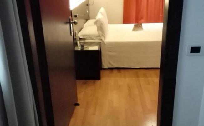 Фото отеля Card International Hotel