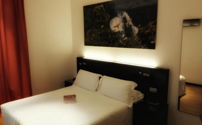 Фото отеля Card International Hotel