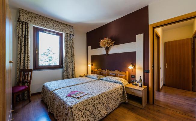 Фото отеля Au Soleil Hotel