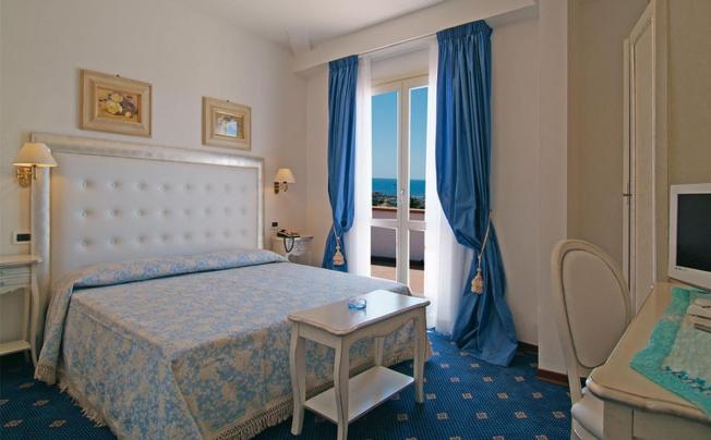 Фото отеля Tirreno