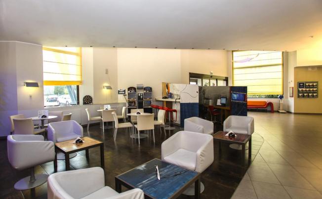 Фото отеля Holiday inn airport