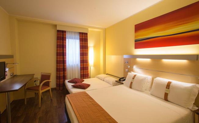 Фото отеля Holiday inn airport