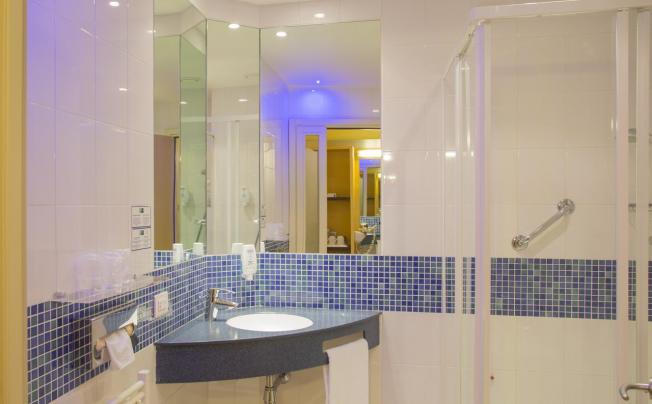 Фото отеля Holiday inn airport
