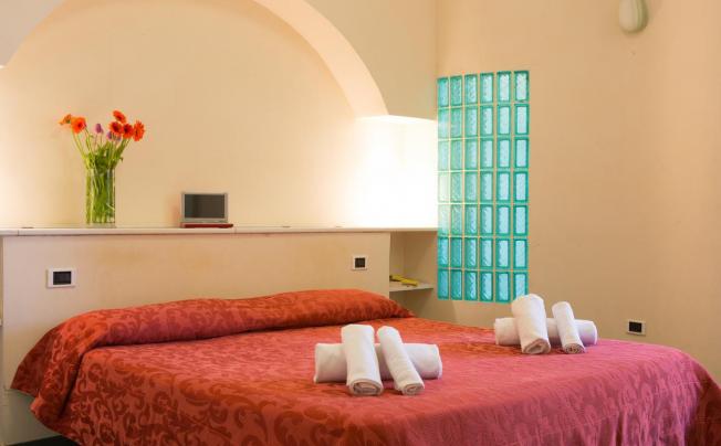 Фото отеля Amba Hotel