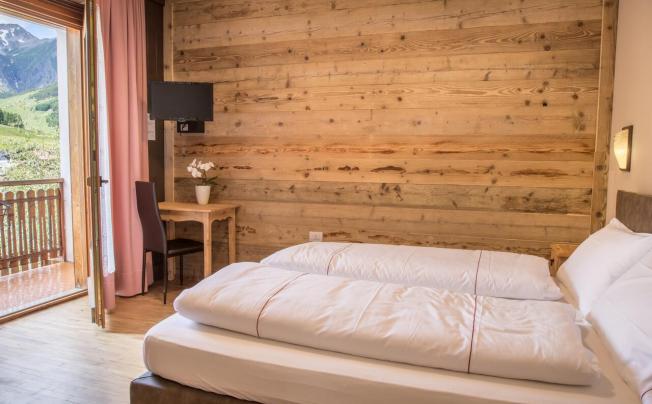 Фото отеля Bernina Hotel