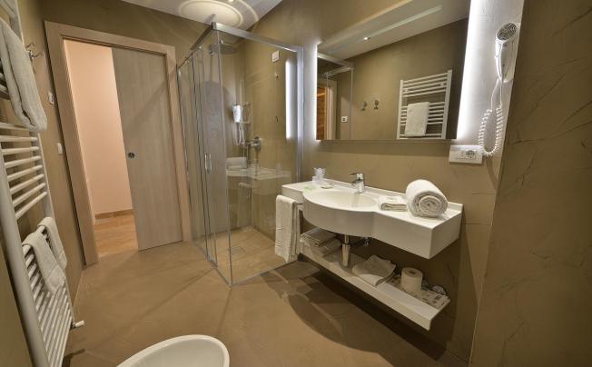 Фото отеля Bernina Hotel