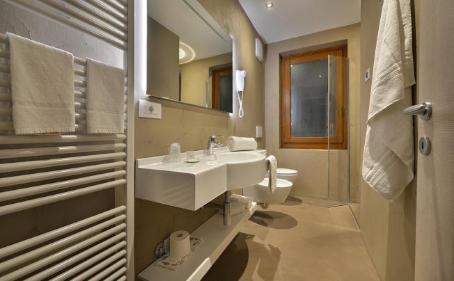Фото отеля Bernina Hotel