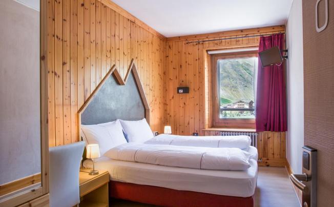 Фото отеля Bernina Hotel
